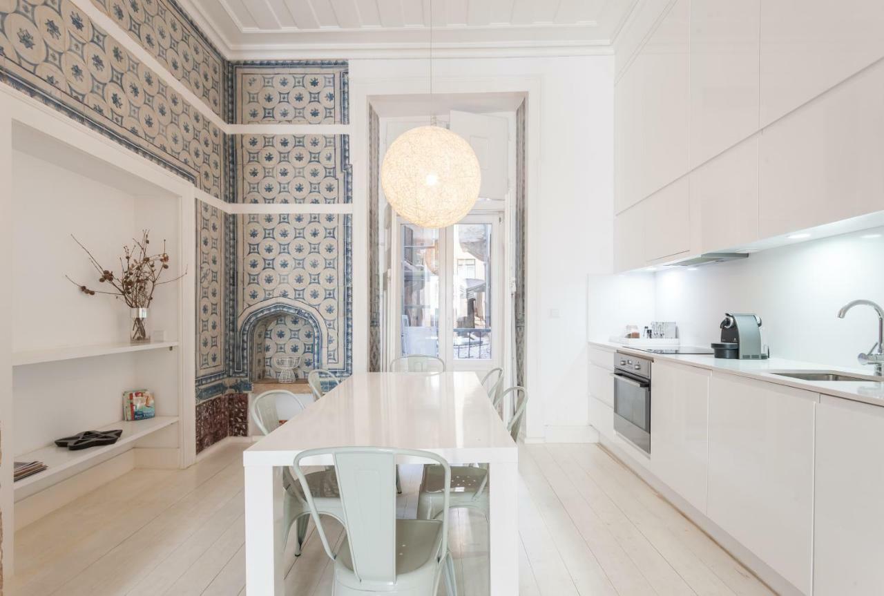 Baixa Tile Blue Two-Bedroom Apartment - By Lu Holidays Lisboa المظهر الخارجي الصورة
